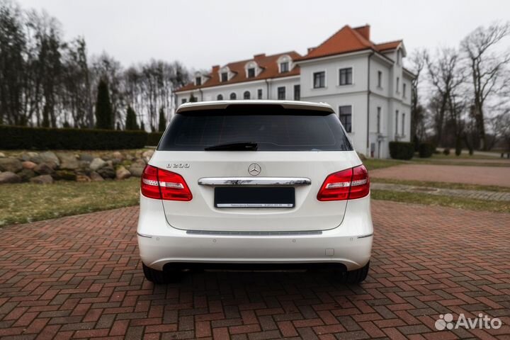 Аренда автомобиля Mercedes-Benz B-class