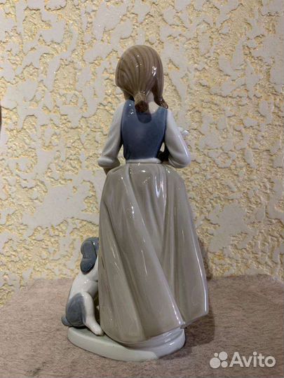 Фарфоровая статуэтка Nao Lladro