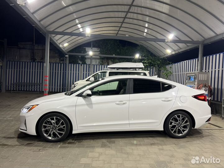 Hyundai Elantra 2.0 AT, 2019, 70 000 км