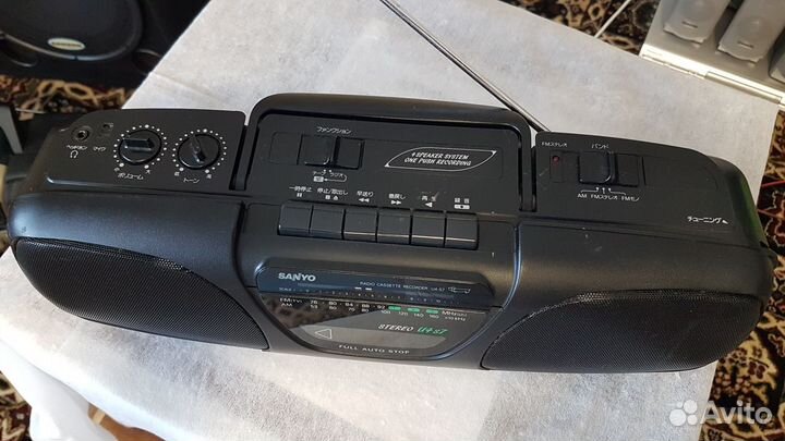 Sanyo магнитола