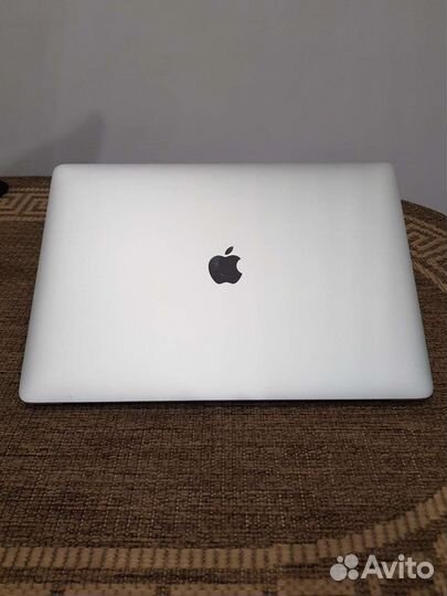 Ноутбук Apple MacBook Pro 15 2017