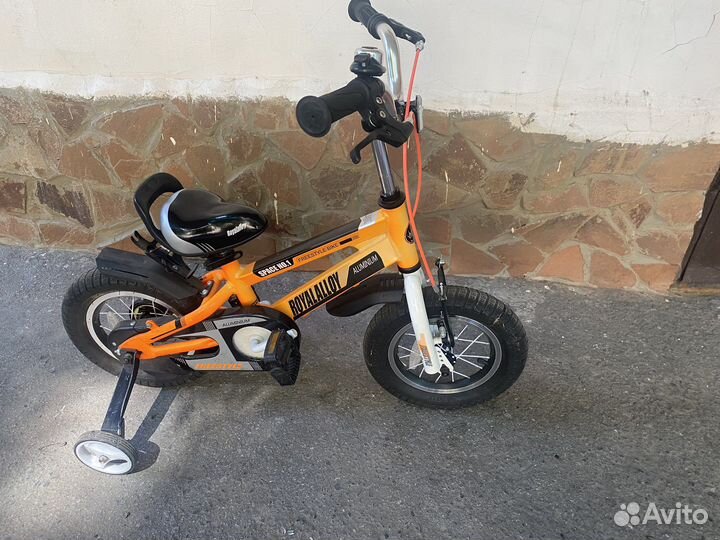 Детский велосипед Royal Baby