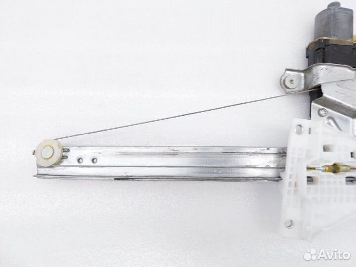 Стеклоподъемник электрический задний правый Ford