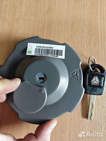 Крышка топливного бака 812W12210-0100