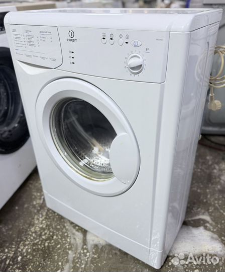 Стиральная машина Indesit wiun 81