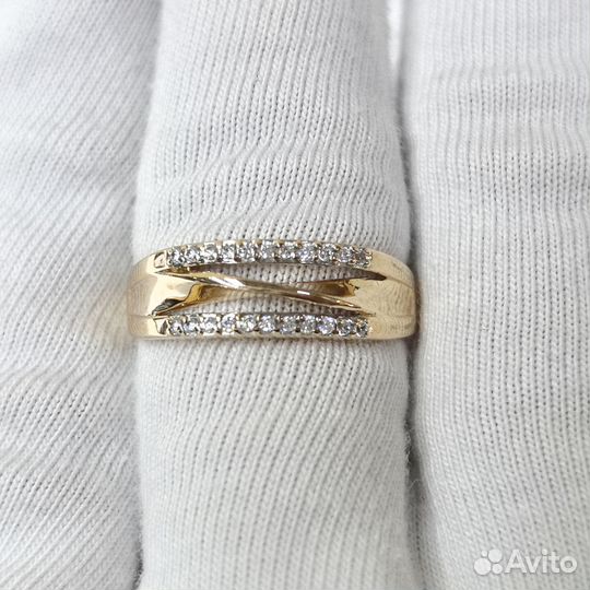 Золотое кольцо с камнем 17,5р