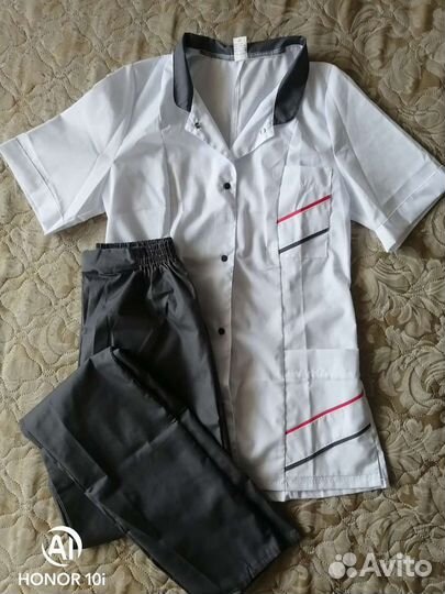 Медицинский костюм