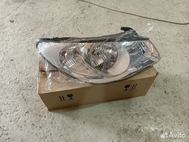 Фара Hyundai Elantra hd