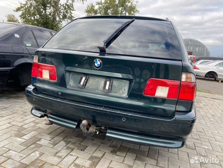 Воздуховод (наружный) для BMW 5-Series (E39)