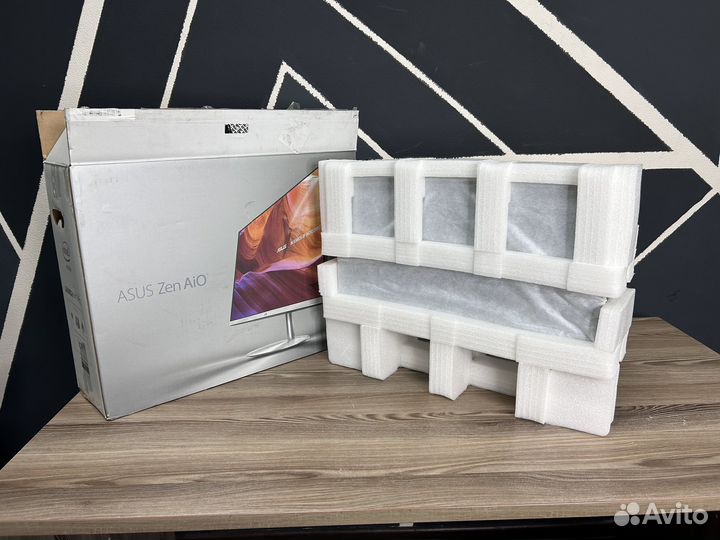 Моноблок Asus 24” Core i5 DDR4 32 GTX 1050 4GB