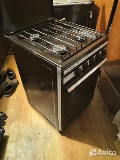 Продам газовую плиту Россиянка