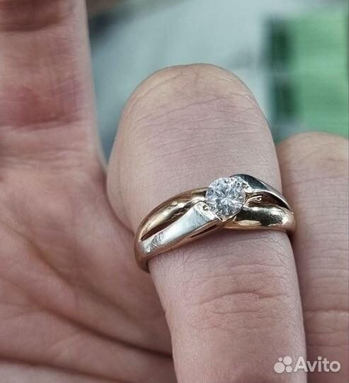 Золотое кольцо 585
