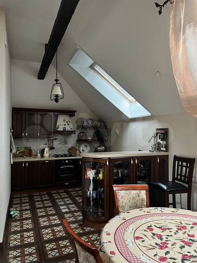 Коттедж 577,7 м² на участке 15 сот.