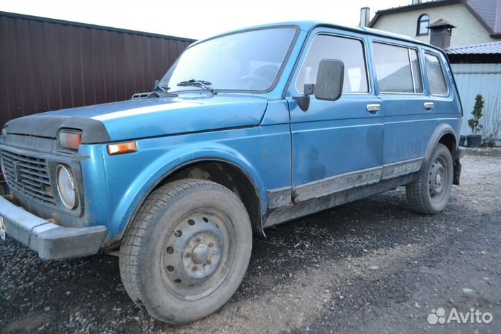 LADA 4x4 (Нива) 1.7 МТ, 2001, 90 000 км