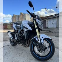 Suzuki gsr 750A