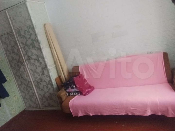 Комната 14 м² в 1-к., 2/5 эт.