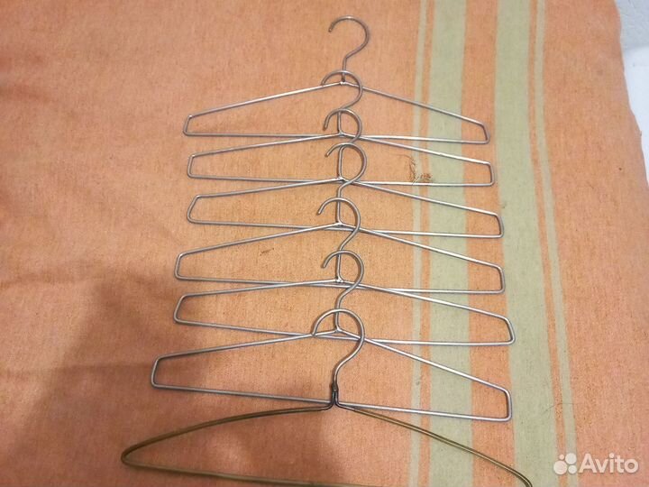 Вешалки плечики металлические СССР 7шт. пакетом