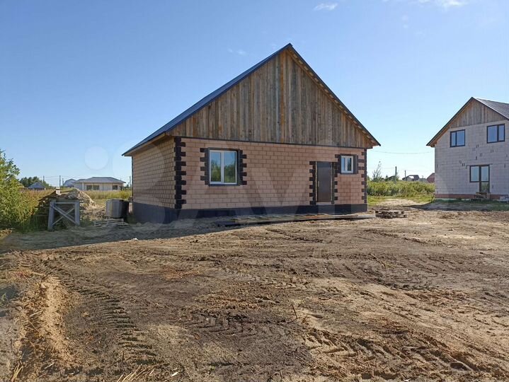 Дом 90 м² на участке 10 сот.