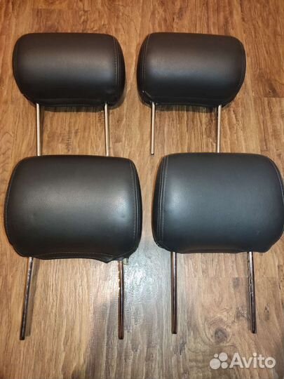 Подголовники комплект