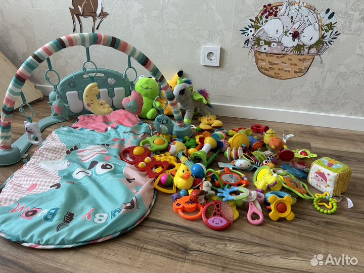 Игрушки для малышей пакетом