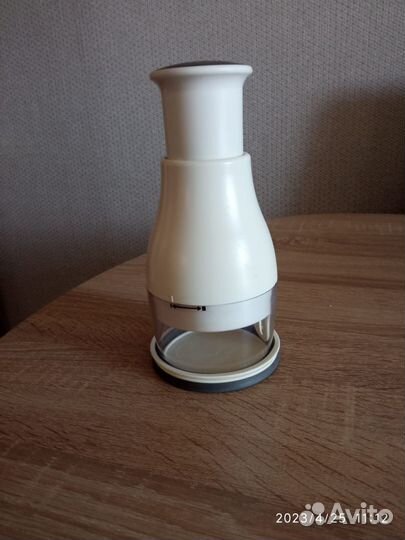 Овощерезка-измельчитель