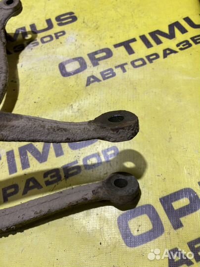 Кронштейн амортизатора Mazda 6 GG