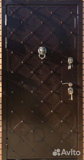 Кованная входная металлическая дверь