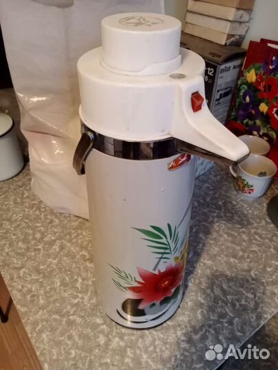 Термос с помпой