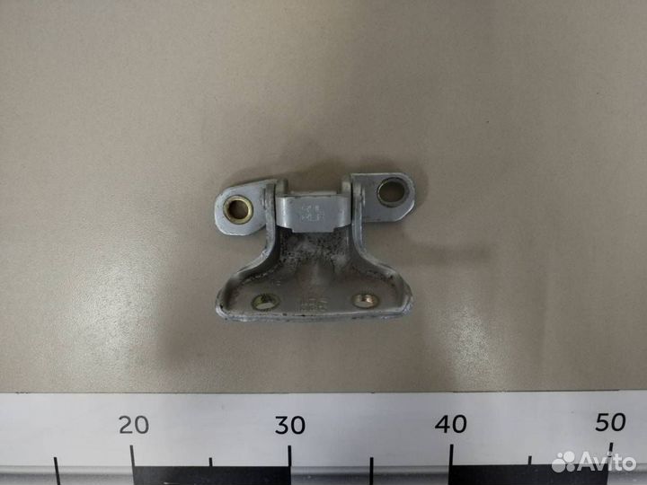 Петля двери задней левой верхняя Hyundai Sonata 4 EF,Tagaz 2001-2012