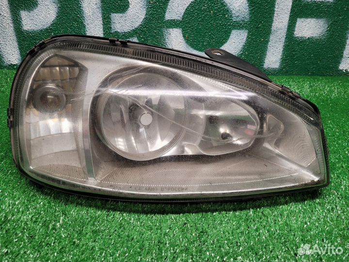 Фара правая Лада Калина 1