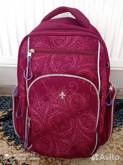 Рюкзак школьный