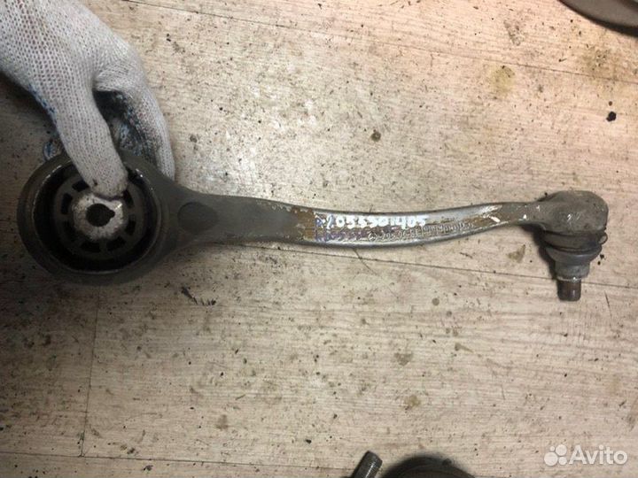 Рычаг подвески передний правый Mercedes C-Class