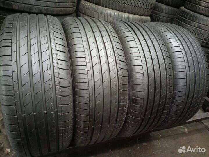 Goodyear EfficientGrip Performance 215/55 R17 94V