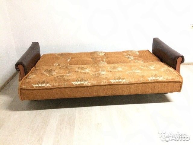 Диван книжка