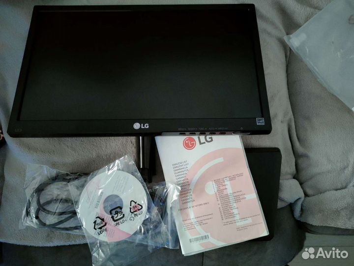 Продаю новый хороший монитор