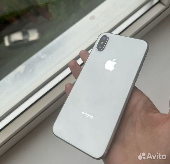 iPhone X, 64 ГБ