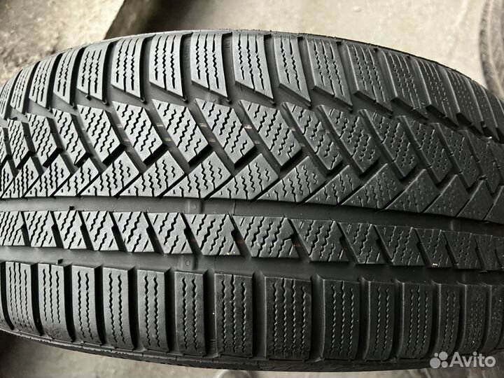 Continental ContiWinterContact TS 830 P 235/40 R19