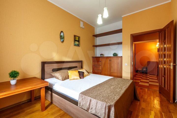 2-к. квартира, 90 м², 3/15 эт.
