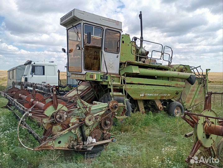 Комбайн Енисей Енисей-1200, 1999