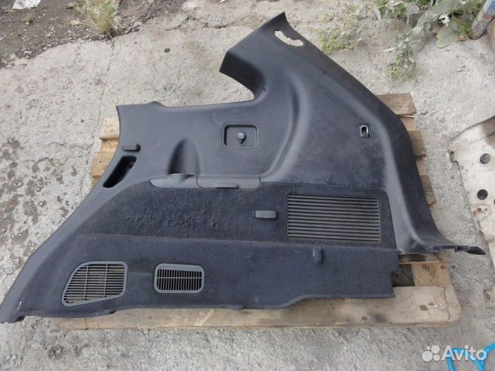 Обшивка багажника левая на арку Hyundai Ix55 3.0