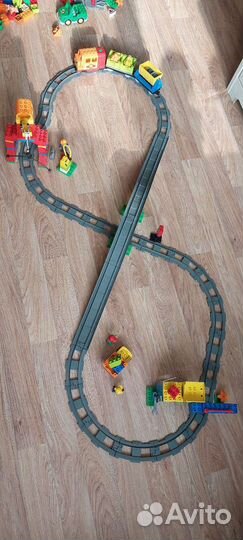 Огромный набор - Lego duplo поезд + ещё 3 набора