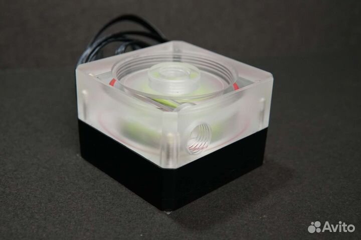 Помпы, резервуары для охлаждения компьютеров