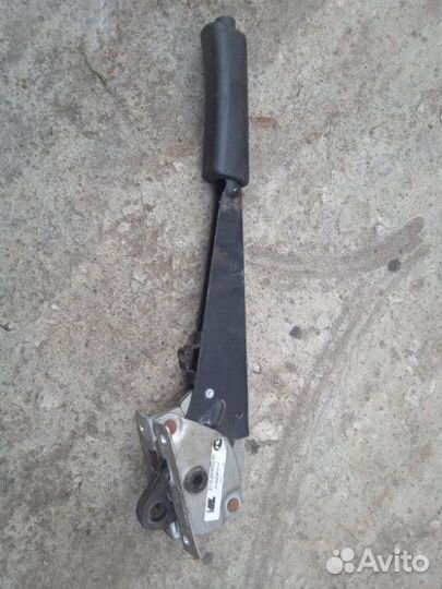 Рычаг стояночного тормоза Лада 2110 2110