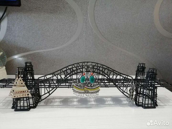 Подсвечник Мост Красный Куб