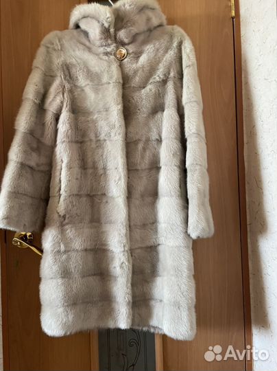 Шуба норковая с капюшоном 42 44
