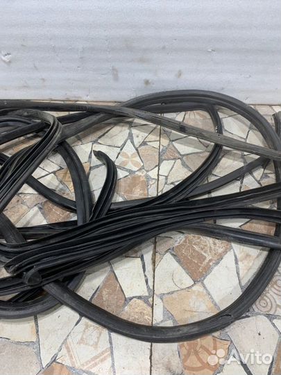 Уплотнительная резинка боковой двери Kia Ceed Ed