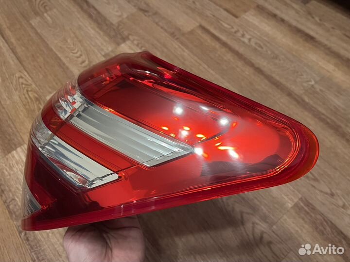 Задний правый фонарь Toyota RAV4 30 рестайл