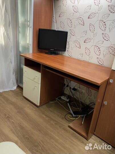 Компьютерный стол