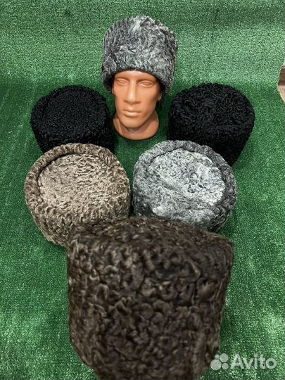 Каракулевая шапка