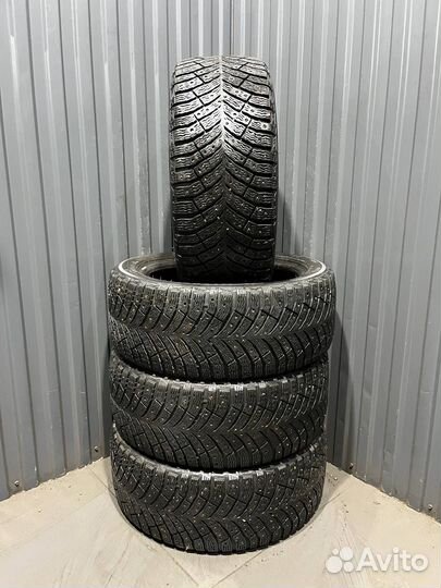 Michelin X-Ice North 4 225/45 R17 94T